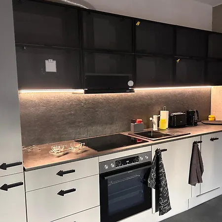 Nowy Nikisz * Katowice